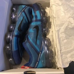 New in box Nike Air Vapormax sneakers